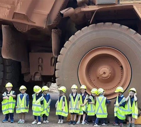 We are serious of supplying tire/wheel solutions in the mining