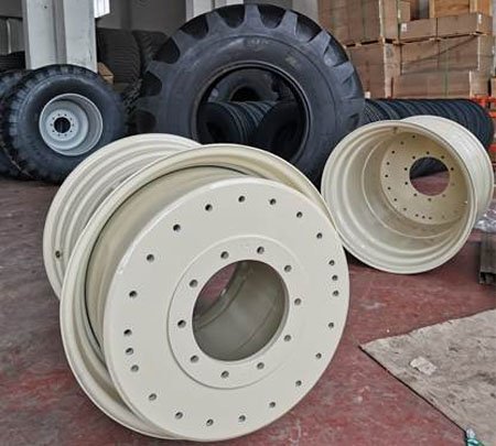 Duel wheels 32" for farm wagons in Canada